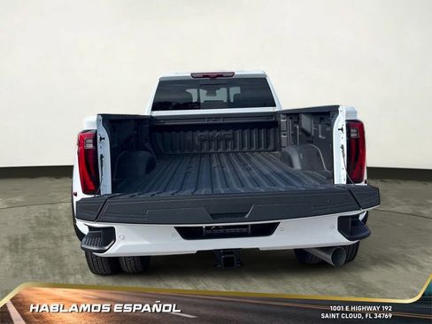 New 2026 GMC Sierra 3500 Denali w/ Denali Reserve Package image 15