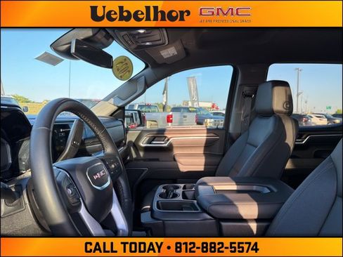 Used 2025 GMC Sierra 1500 SLT image 21