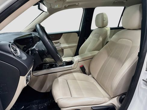 Used 2022 Mercedes-Benz GLB 250 4MATIC image 21
