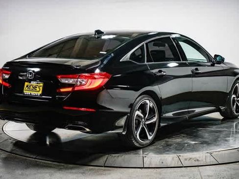 Used 2021 Honda Accord Sport image 4