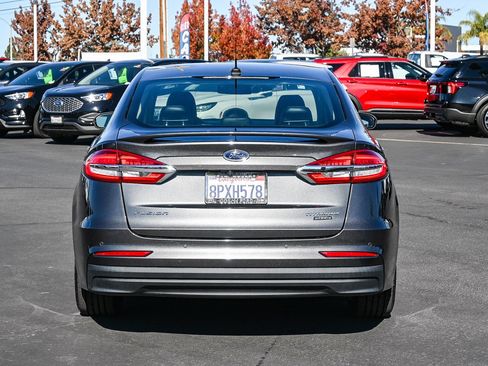 Used 2020 Ford Fusion Energi Titanium image 5