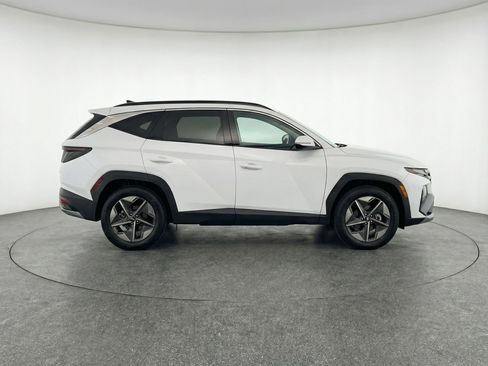 Used 2025 Hyundai Tucson SEL image 11