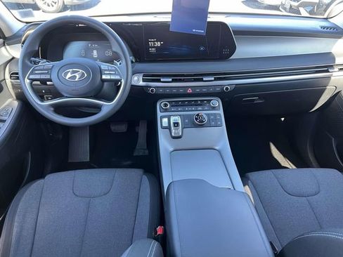 Used 2023 Hyundai Palisade SE image 13