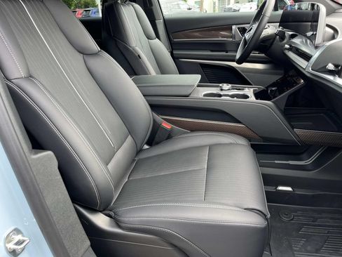 Used 2026 Cadillac Vistiq Sport w/ LPO, Floor Liner Package AWD/4WD image 23
