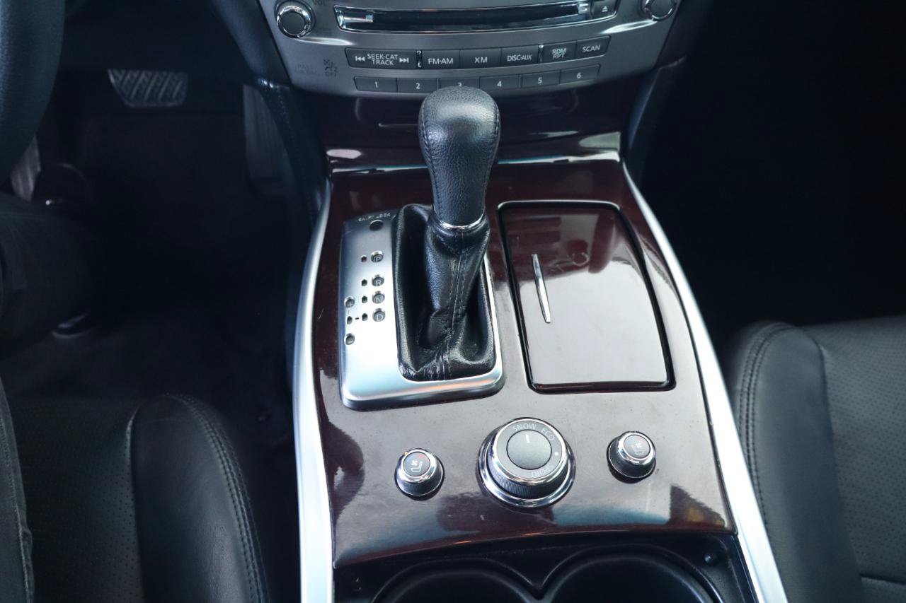 Used 2017 INFINITI Q70 L 3.7 AWD/4WD image 19
