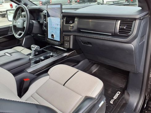 Used 2024 Ford F150 Lightning Platinum image 12