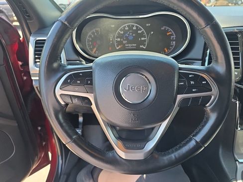 Used 2019 Jeep Grand Cherokee Limited AWD/4WD image 16