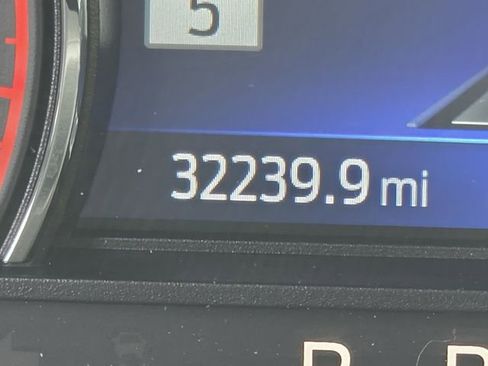 Used 2023 Ford Explorer XLT w/ Equipment Group 202A image 21