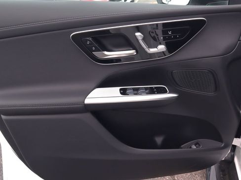 New 2025 Mercedes-Benz GLC 43 AMG 4MATIC image 17