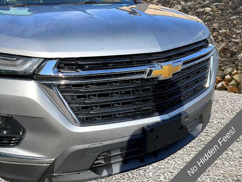 Used 2023 Chevrolet Traverse LS w/ Safety Package FWD image 20