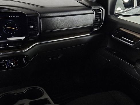 Used 2023 Chevrolet Silverado 1500 RST RWD image 9