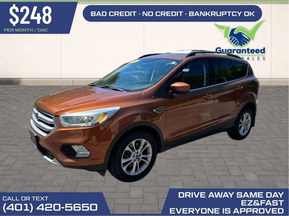 Used 2017 Ford Escape SE w/ SE Leather Comfort Package AWD/4WD image 1