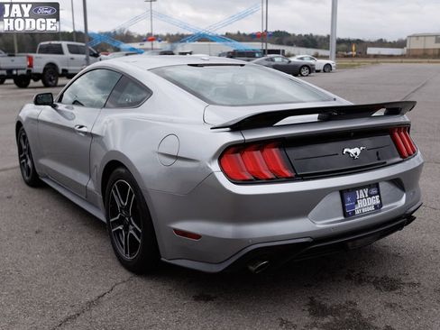Used 2020 Ford Mustang Premium image 7
