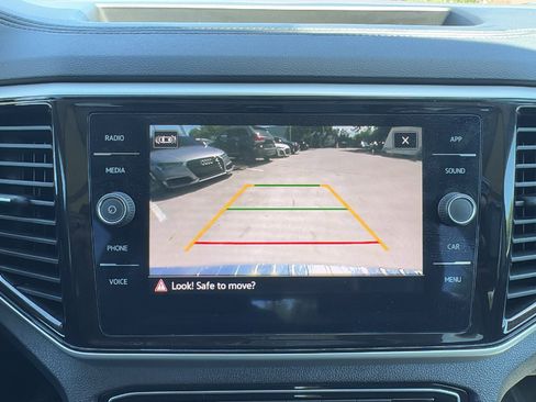 Used 2022 Volkswagen Atlas SE AWD/4WD image 19