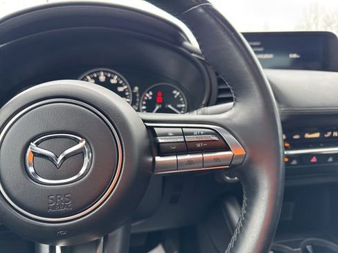 Used 2021 MAZDA MAZDA3 Premium Plus image 21