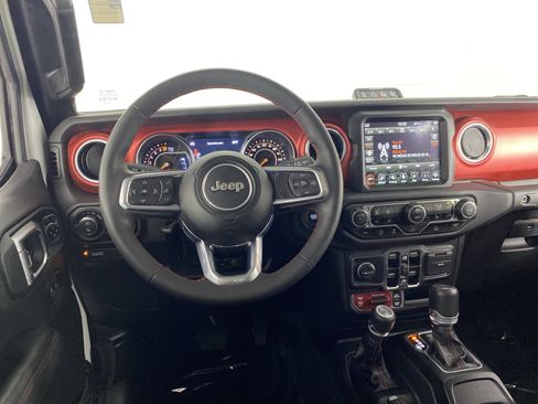 Used 2023 Jeep Gladiator Rubicon w/ Cold Weather Group AWD/4WD image 27