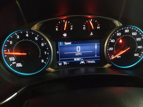 Used 2020 Chevrolet Equinox LT image 23