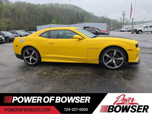 Used 2010 Chevrolet Camaro SS w/ RS Package RWD image 4
