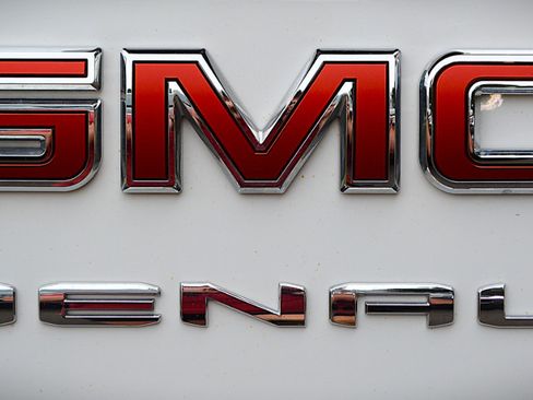 Used 2022 GMC Canyon Denali image 37