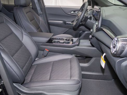 New 2026 Chevrolet Equinox LT image 11