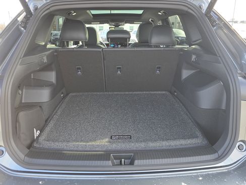 New 2026 Volkswagen Tiguan SE R-Line image 15