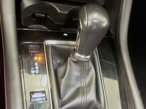 Used 2025 MAZDA MAZDA3 s image 25
