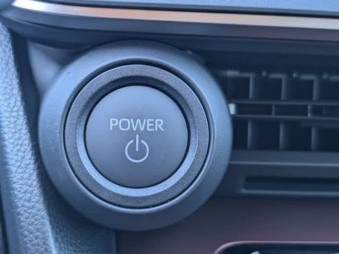 New 2026 Toyota Prius Plug-In Hybrid FWD image 13