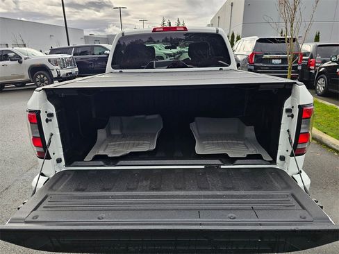 Used 2023 Nissan Frontier SV w/ Technology Package image 21