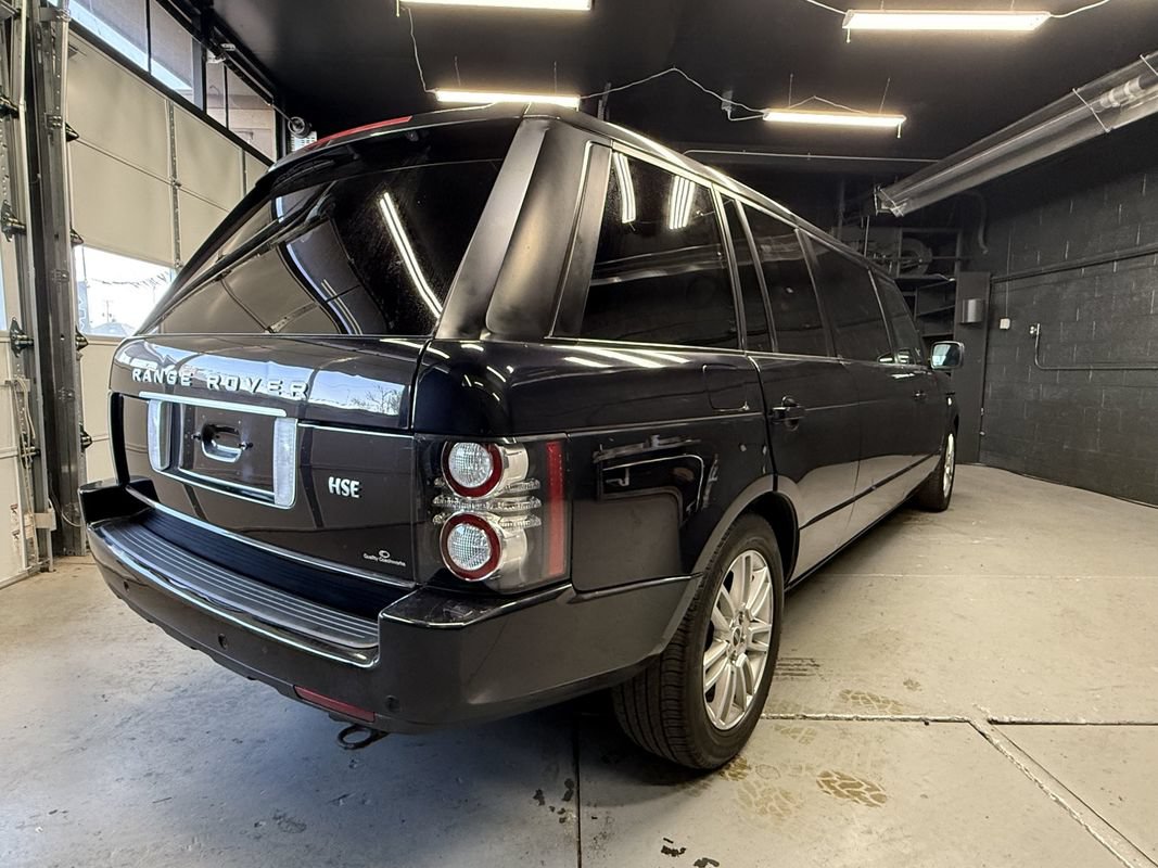 Used 2012 Land Rover Range Rover HSE AWD/4WD image 4