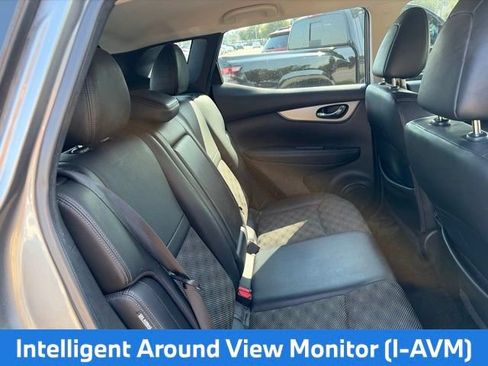 Used 2020 Nissan Rogue Sport SV w/ Technology Package FWD image 18
