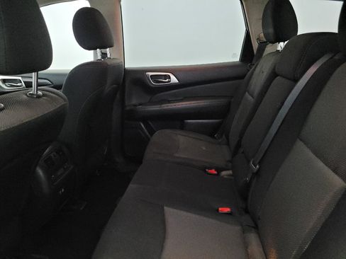Used 2019 Nissan Pathfinder S AWD/4WD image 18