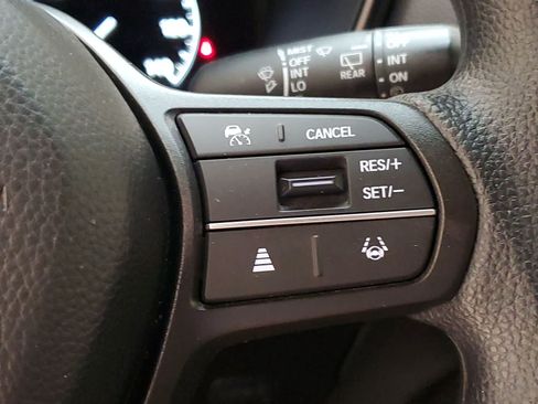 Used 2025 Honda CR-V LX image 11