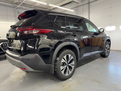 Used 2021 Nissan Rogue SV image 7