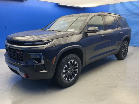 New 2026 Chevrolet Traverse Z71 w/ Enhanced Driving Package image 4