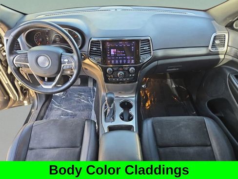 Used 2019 Jeep Grand Cherokee Altitude image 18