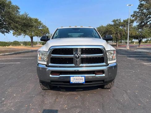 Used 2018 RAM 3500 Tradesman w/ Chrome Appearance Group AWD/4WD image 3