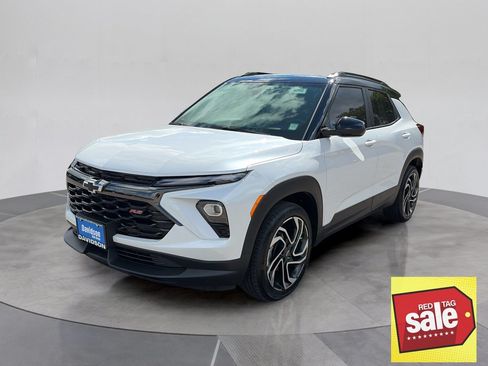 Used 2025 Chevrolet TrailBlazer RS w/ Convenience Package AWD/4WD image 1