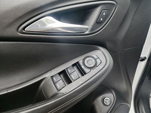 Used 2020 Buick Encore GX Select w/ Advanced Technology Package image 24