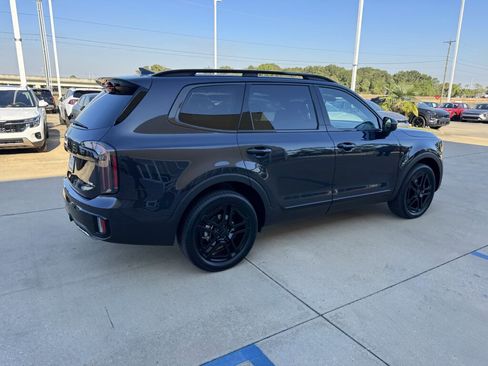 Used 2025 Kia Telluride EX X-Line image 16