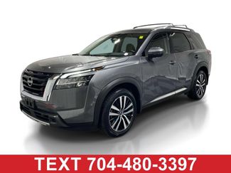 Used 2023 Nissan Pathfinder Platinum AWD/4WD video 1