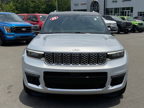 Used 2023 Jeep Grand Cherokee L Summit w/ Advanced Protech Group IV AWD/4WD image 10