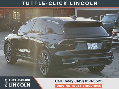 Certified 2024 Lincoln Nautilus Black Label AWD/4WD image 4