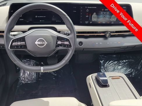 Used 2023 Nissan Ariya FWD image 6