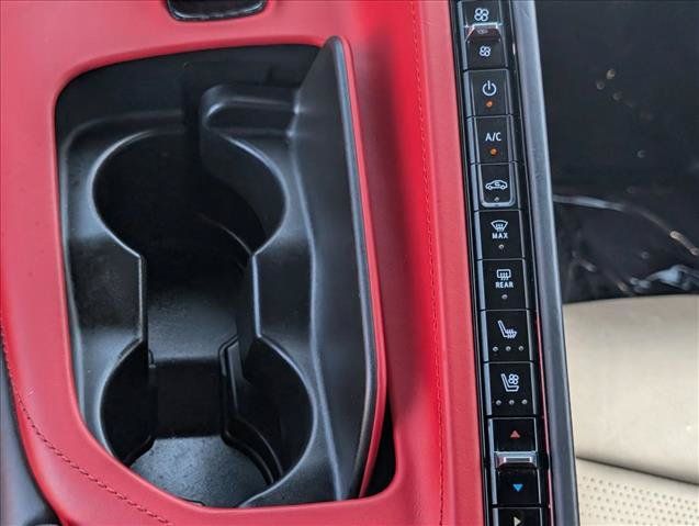 Used 2022 Chevrolet Corvette Stingray Premium Cpe w/ Z51 Performance Package RWD image 11