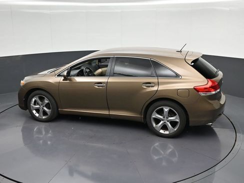 Used 2010 Toyota Venza FWD image 26