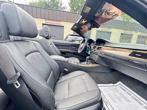 Used 2009 BMW 328i Convertible image 13