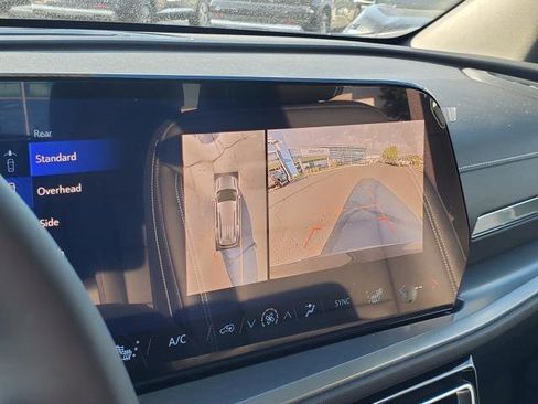 New 2026 Chevrolet Traverse LT w/ Driver Confidence Package image 18