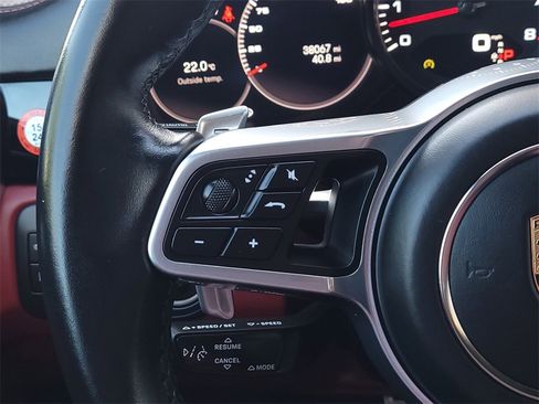 Used 2022 Porsche Cayenne S image 26