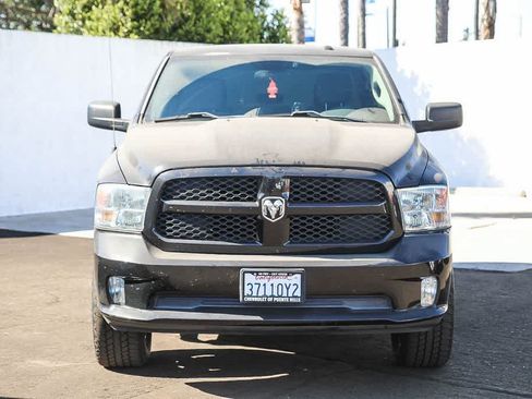 Used 2017 RAM 1500 Express RWD image 2