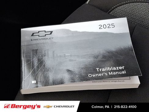 Certified 2025 Chevrolet TrailBlazer LT image 28
